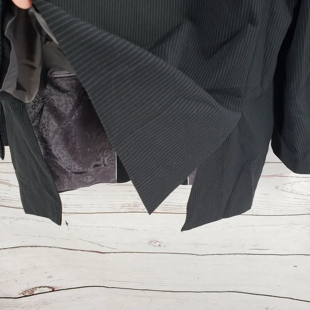 Perry Ellis Portfolio Men's Black Pinstriped 2Buttons Sportscoat Blazer 46L